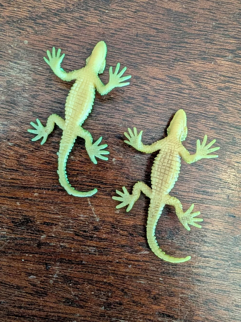 Green Gecko Reptile Toy 2